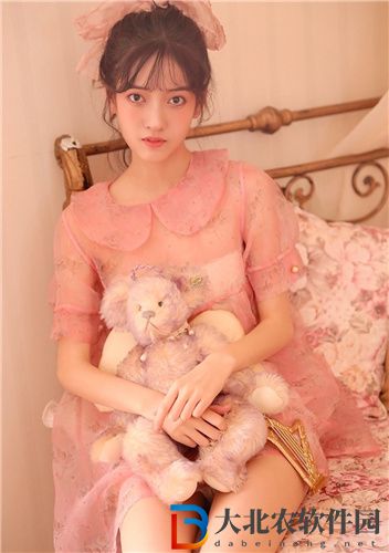 亞洲卡一卡二卡三亂草莓影片全部更新,網友:想看的都有!