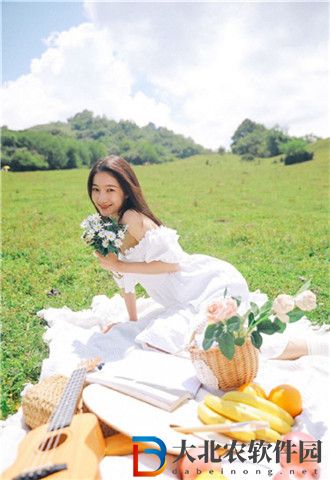大腿開叉半身裙視頻